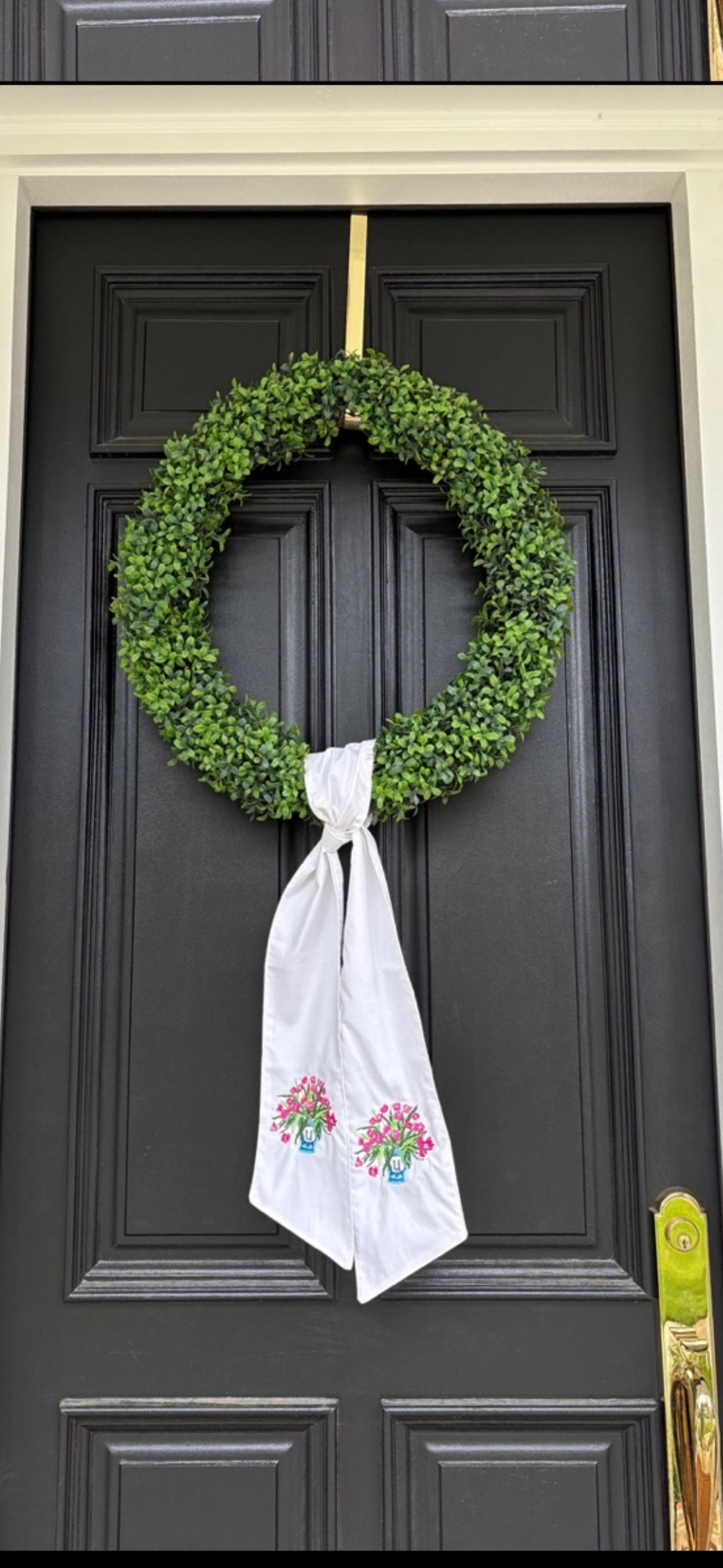 Tulip Jar Wreath Sash