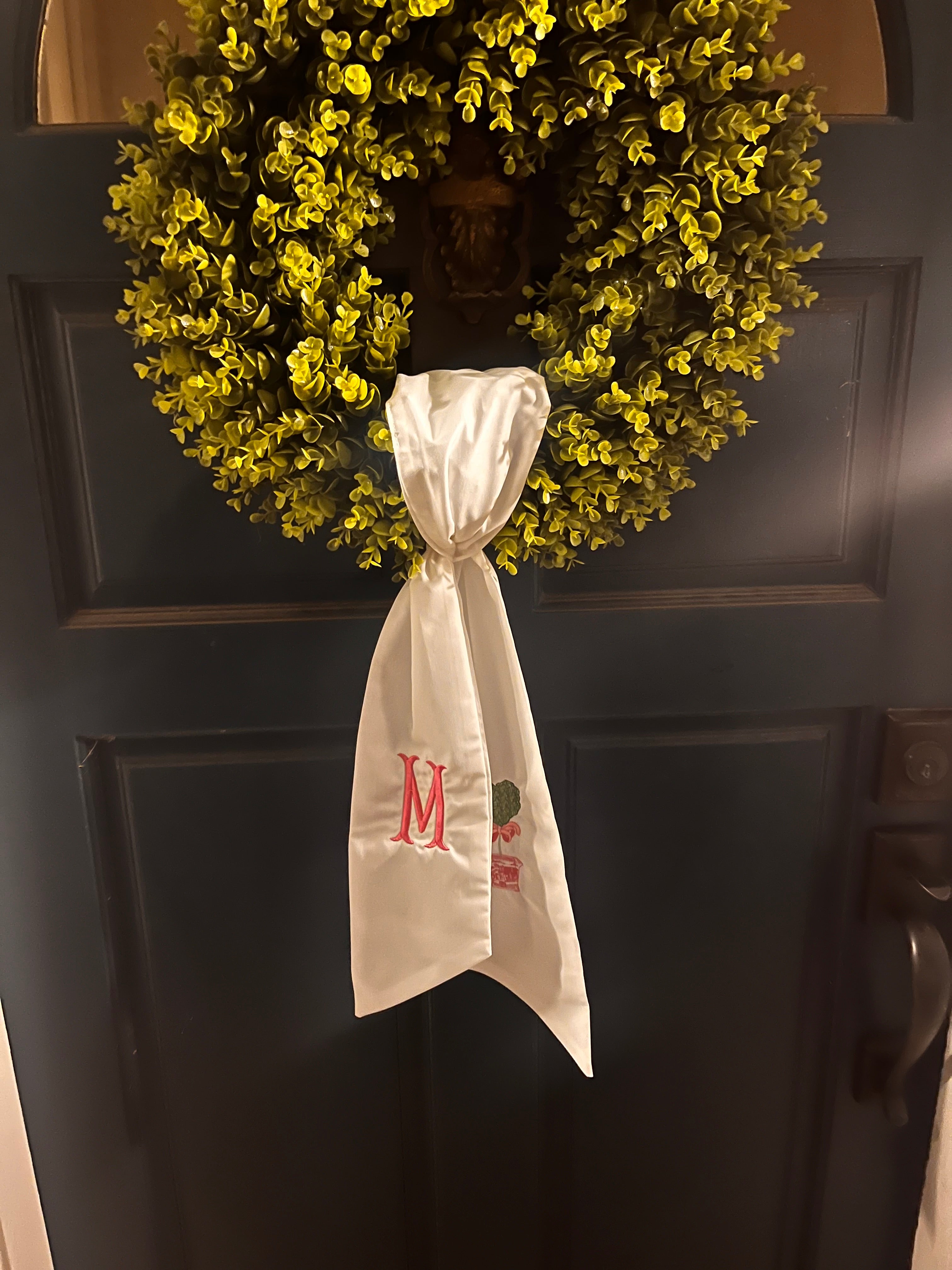 Valentines Day Boxwood Wreath Sash