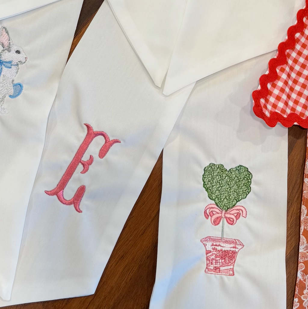 Valentines Day Boxwood Wreath Sash